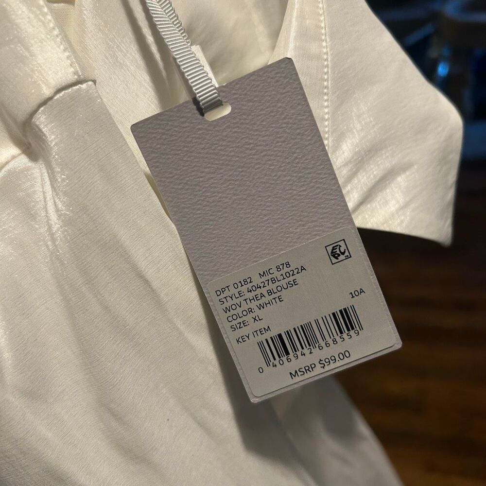 New Preston and York Blouse - Picture 5 of 5